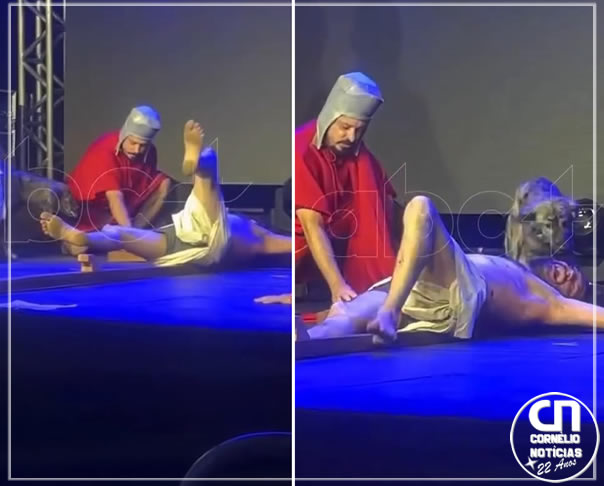 Cão de rua invade palco e “defende” Jesus em encenação