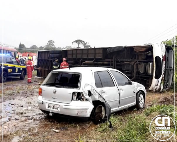 Ônibus tomba e deixa 22 feridos em grave acidente na BR-277