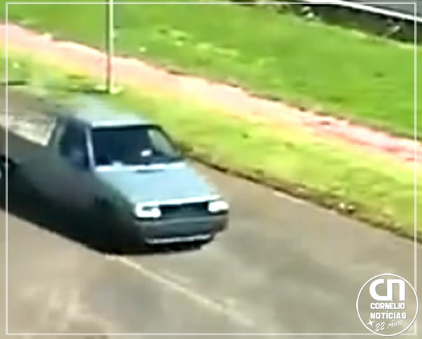 Jovem é perseguida por homem nu em carro no Norte do Paraná
