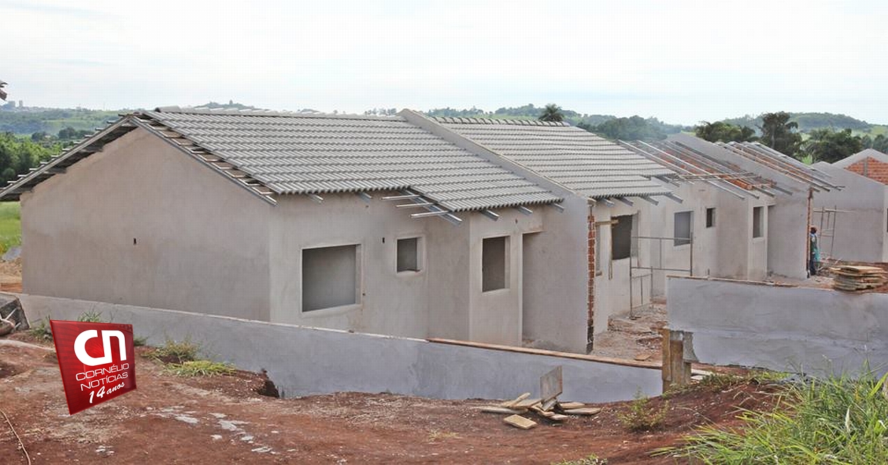 Casas Populares no Distrito do Congonhas estão sendo cobertas