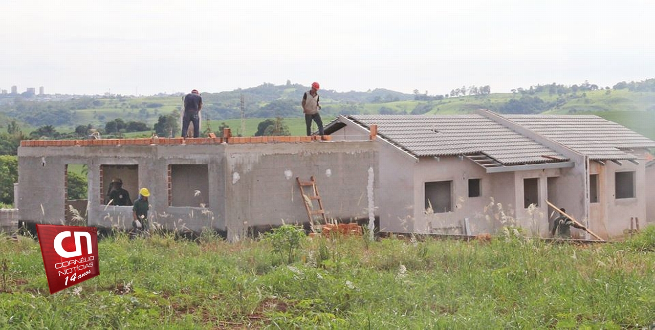 Casas Populares no Distrito do Congonhas estão sendo cobertas