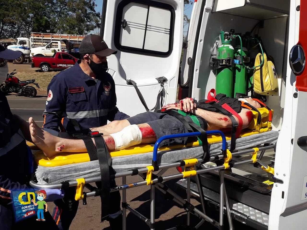 Motociclista fica ferido em colisão com carro na BR 369, em Cornélio Procópio