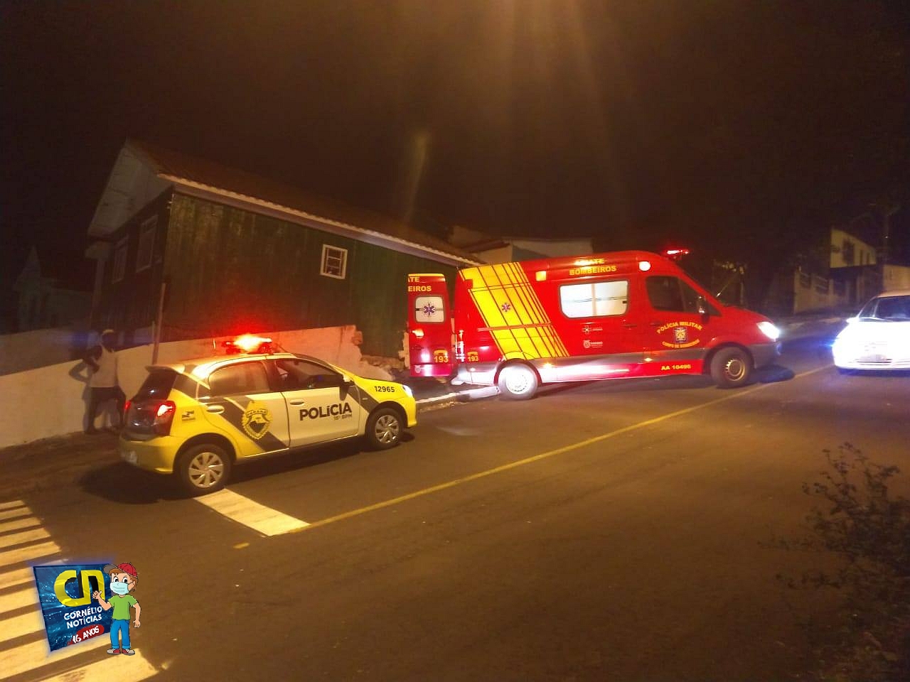 Em Cornélio Procópio, carro desgovernado desce ladeira da Rua Portugal com criança presa na cadeira de segurança